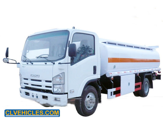 ELF 190hp ISUZU Fuel Tanker Truck Light Duty 8000 Liters With Radial Tires